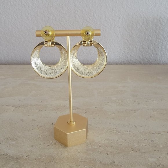 Latasia Fashion Earrings - Picture 2 of 4